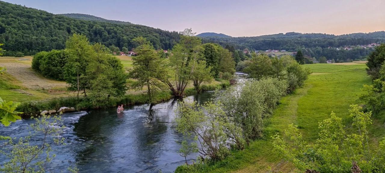 Krka River Lodge Znojile pri Krki Esterno foto